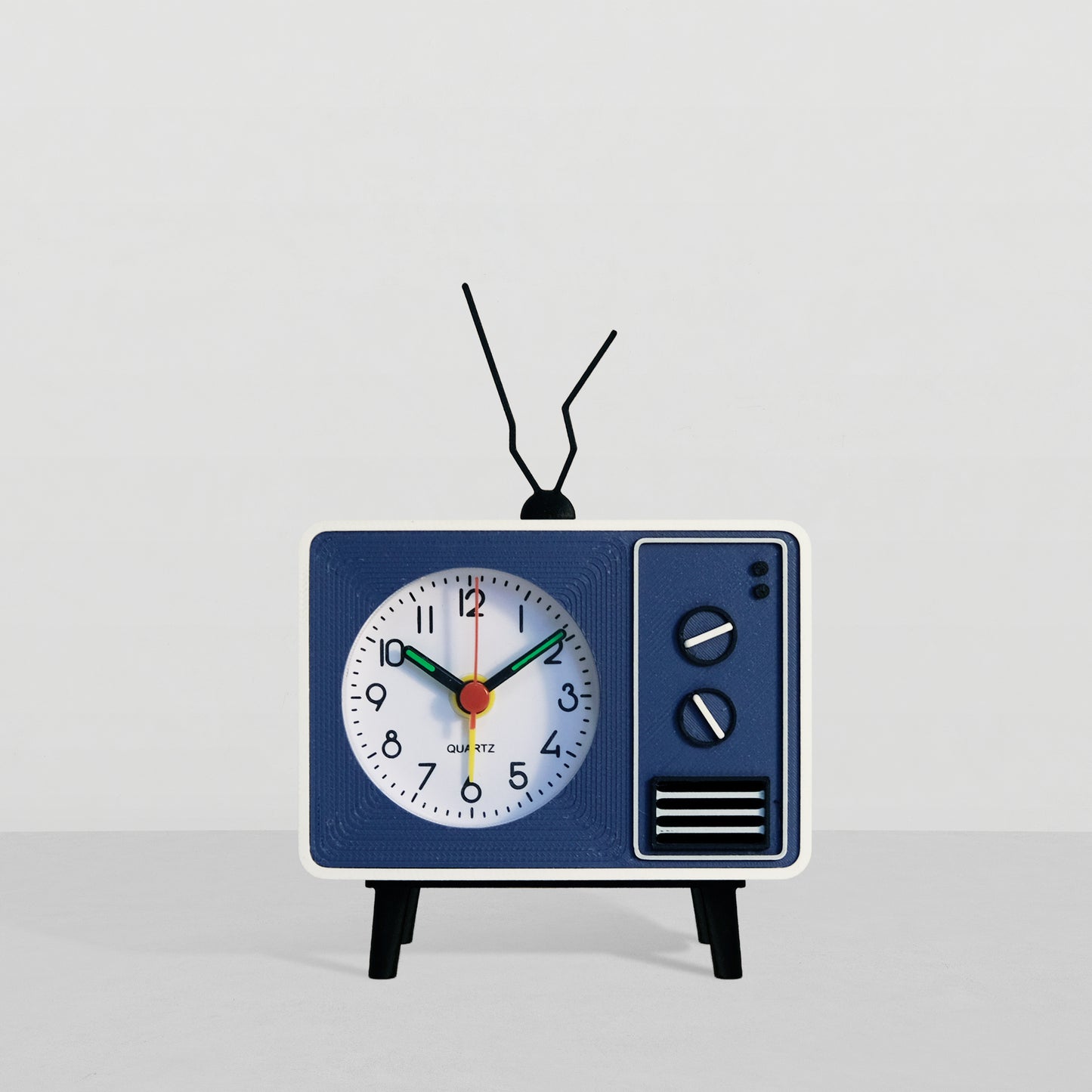Retro TV clock
