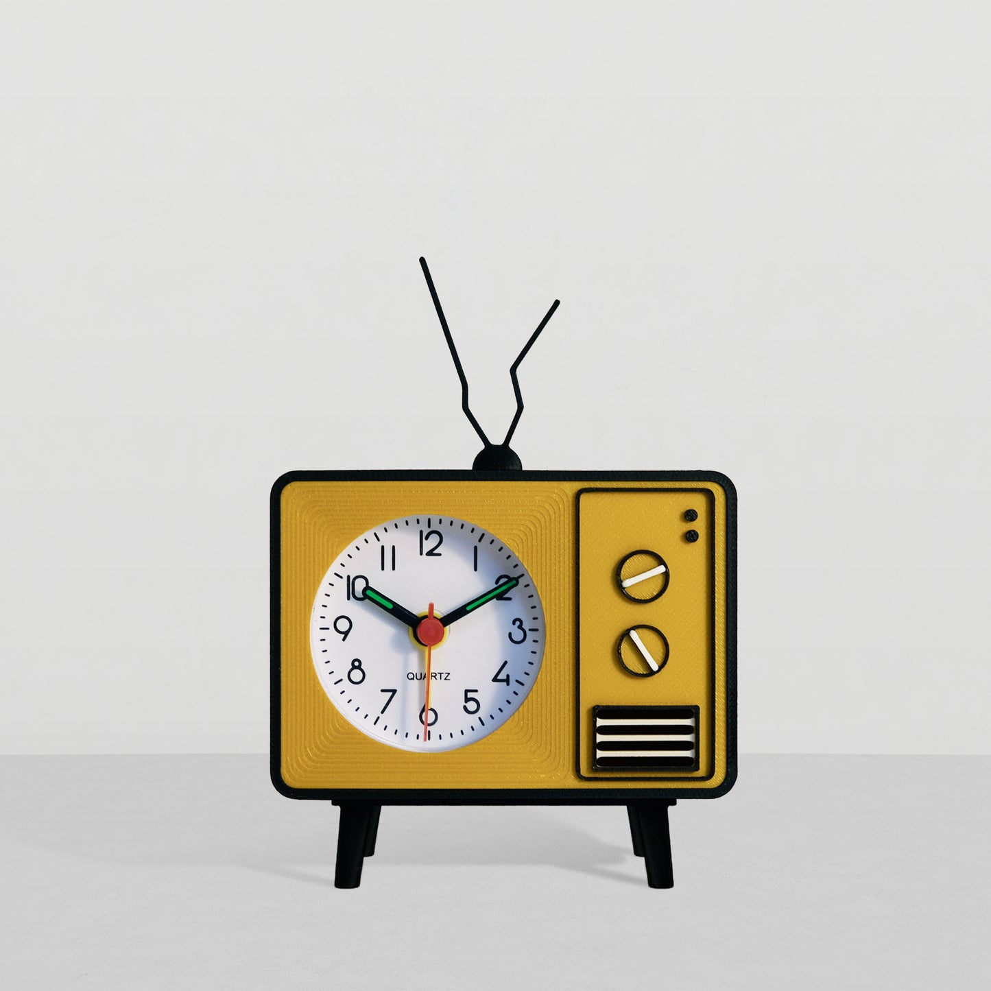 Retro TV clock