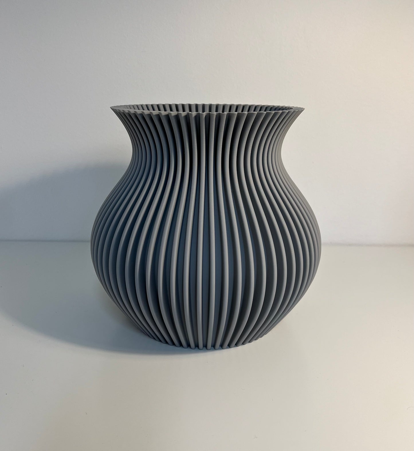 Small boll vase