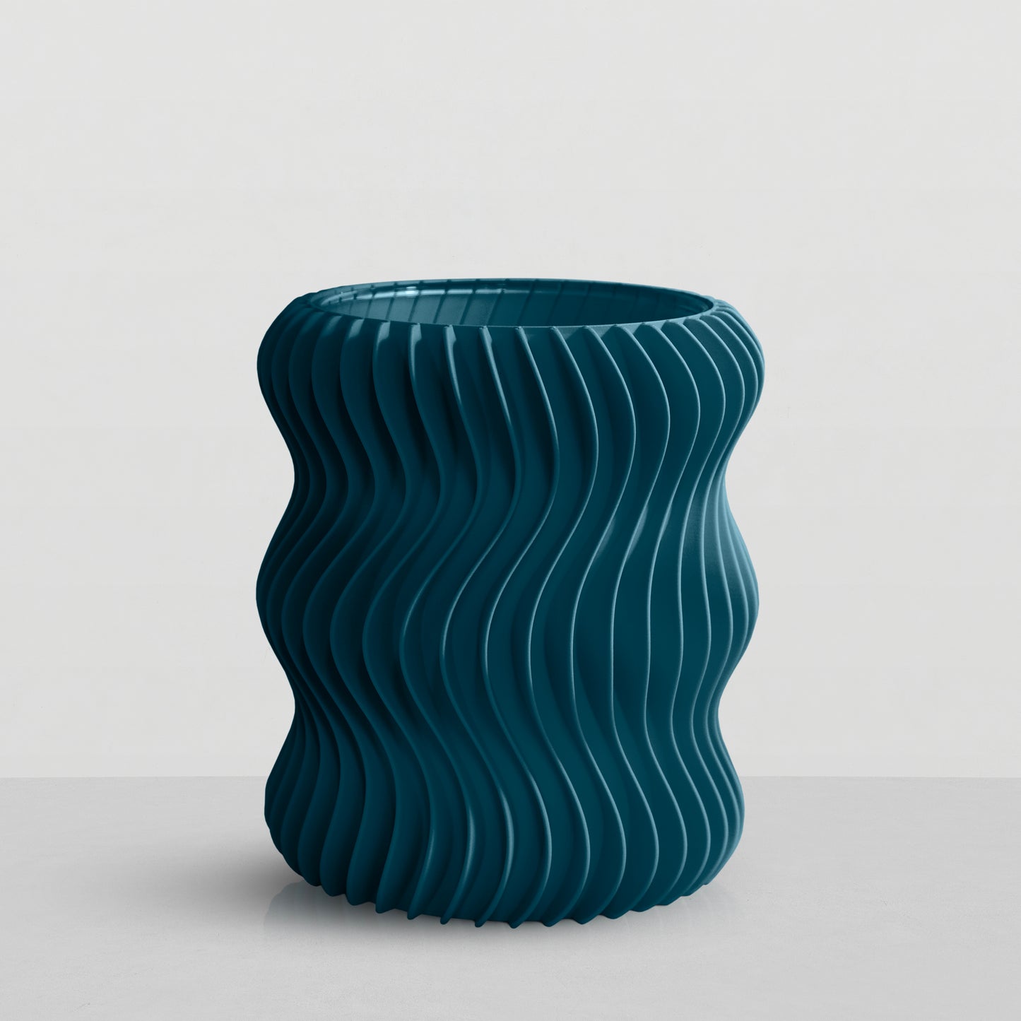 Wide Snurr Vase