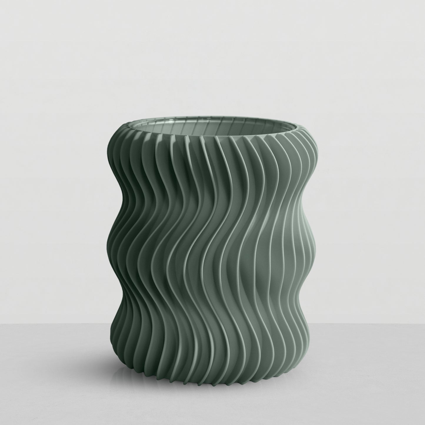 Wide Snurr Vase