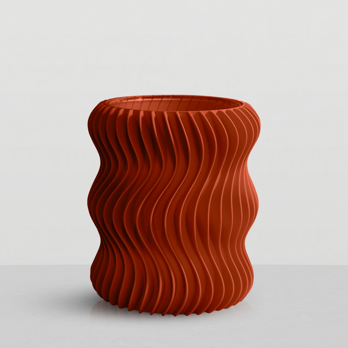 Wide Snurr Vase