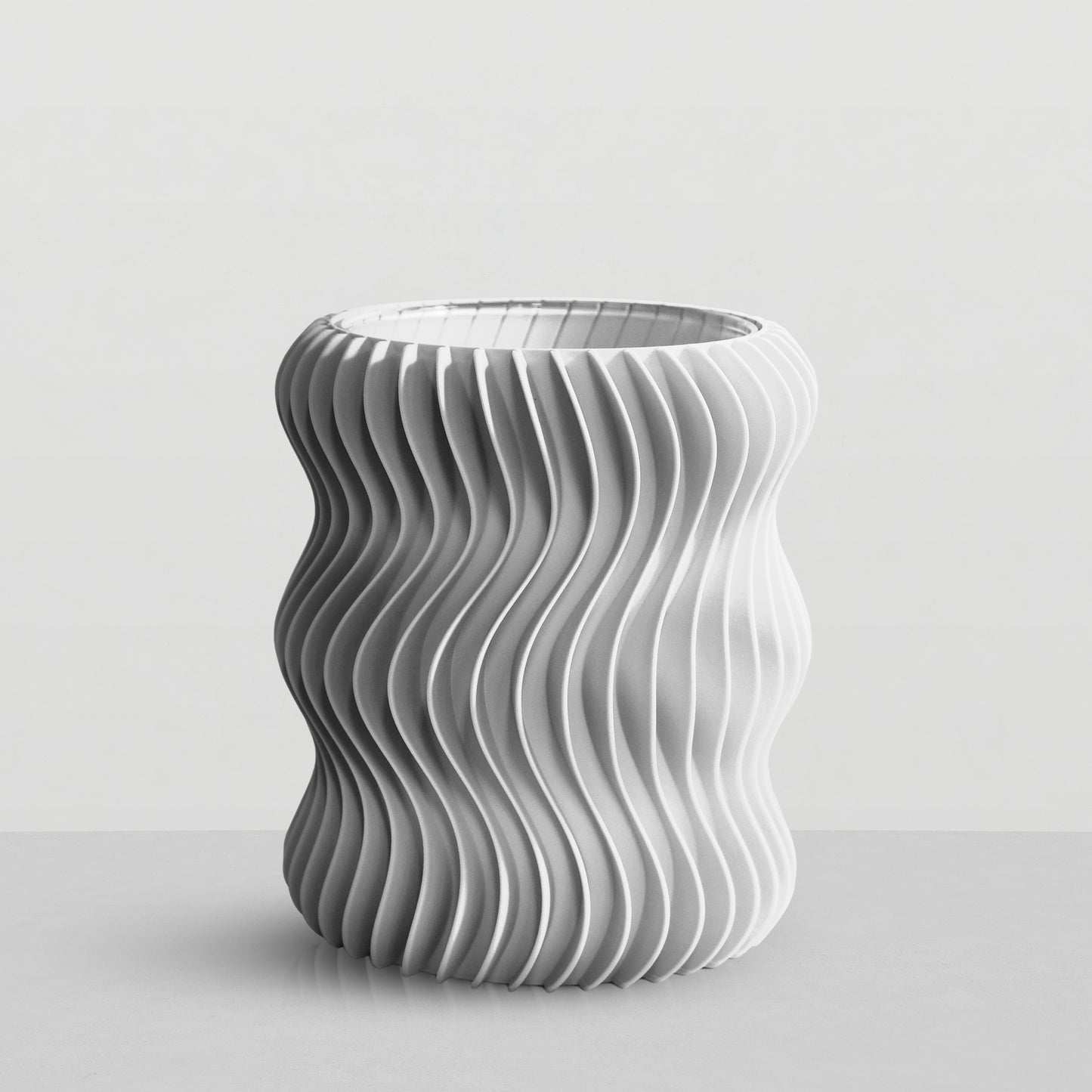Wide Snurr Vase