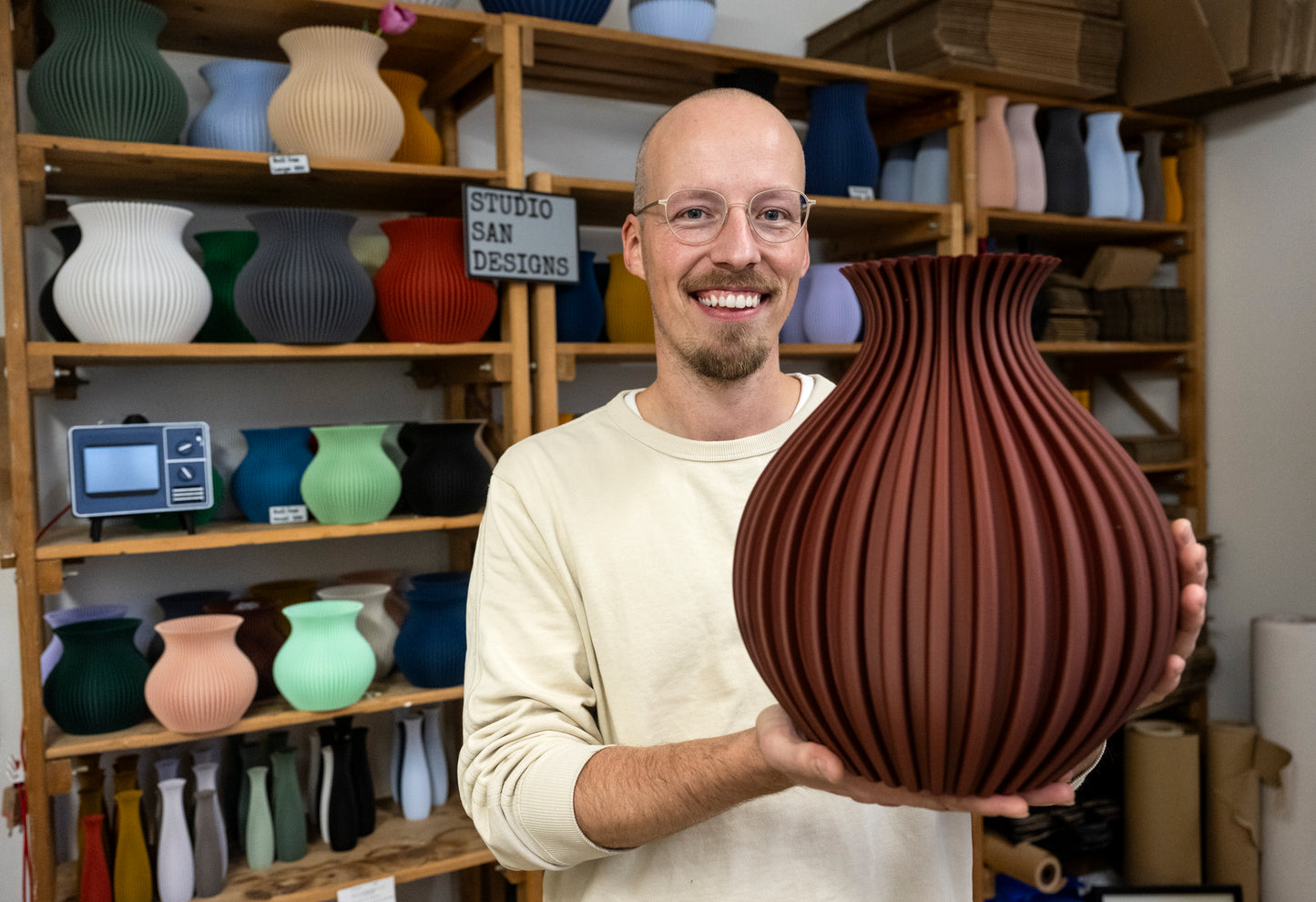 Aurelia vase